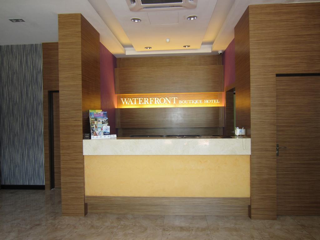 Waterfront Boutique Hotel Port Dickson Exterior foto
